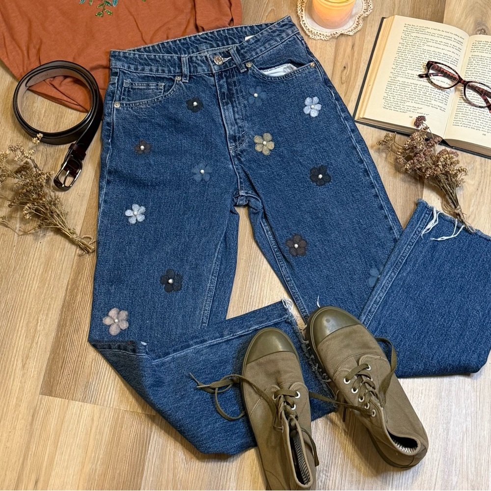 Upcycled Hand-Painted Floral Jeans: 70s Retro Style, Size 26